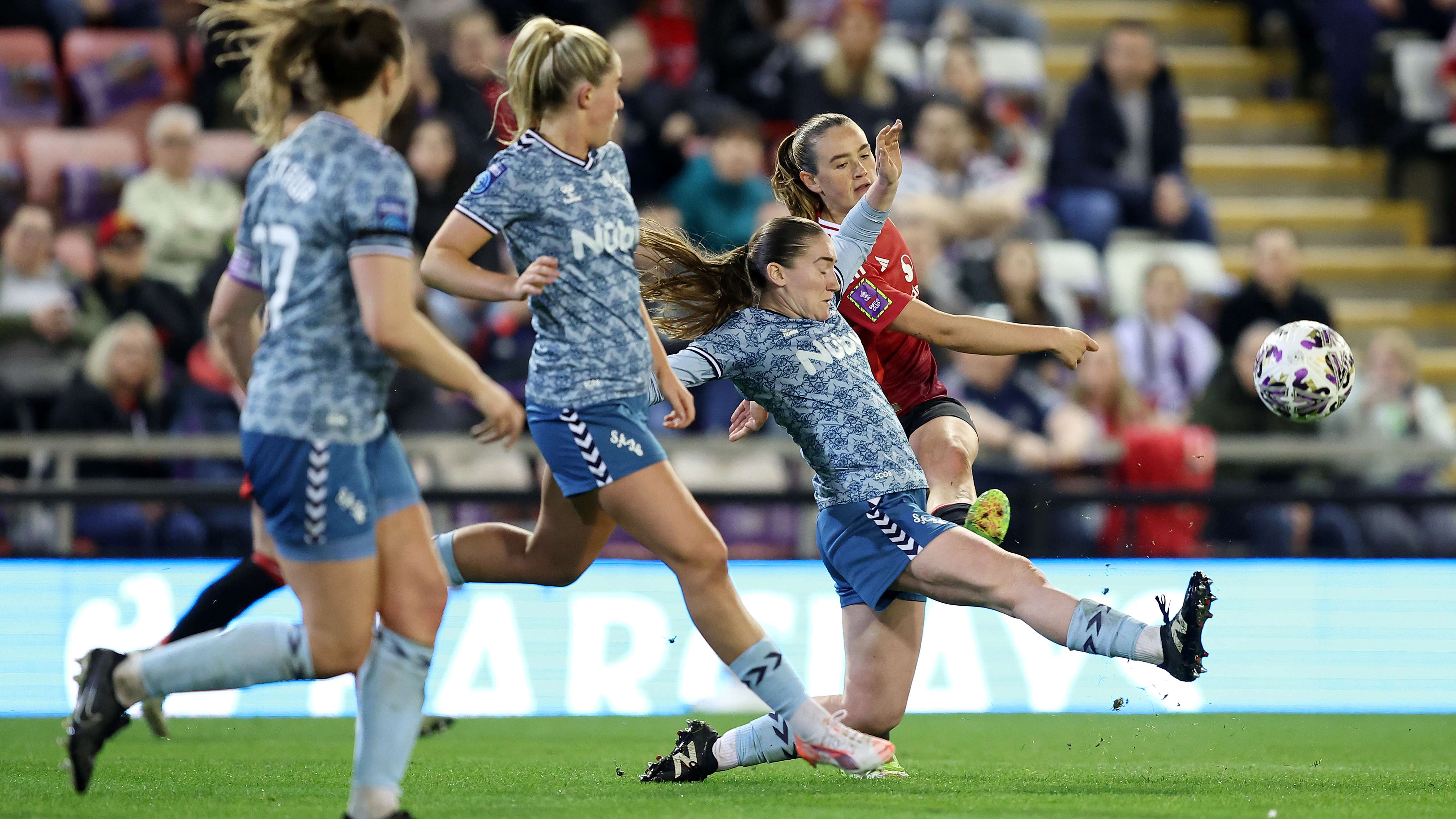 迷走进球场 迷走进球场